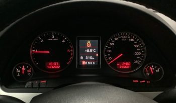 Audi A4 2.0 TDI full