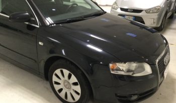 Audi A4 2.0 TDI full