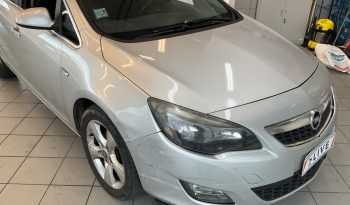 Opel Astra 2.0 CDTI Sport full