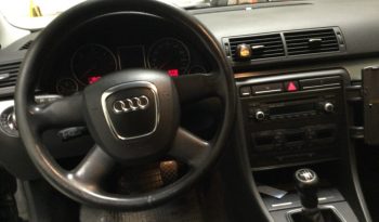Audi A4 2.0 TDI full