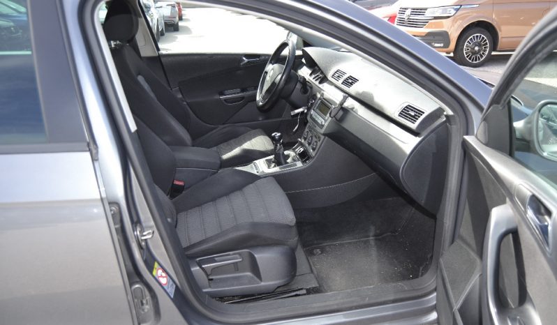 Volkswagen Passat 2.0 TDI Sportline full