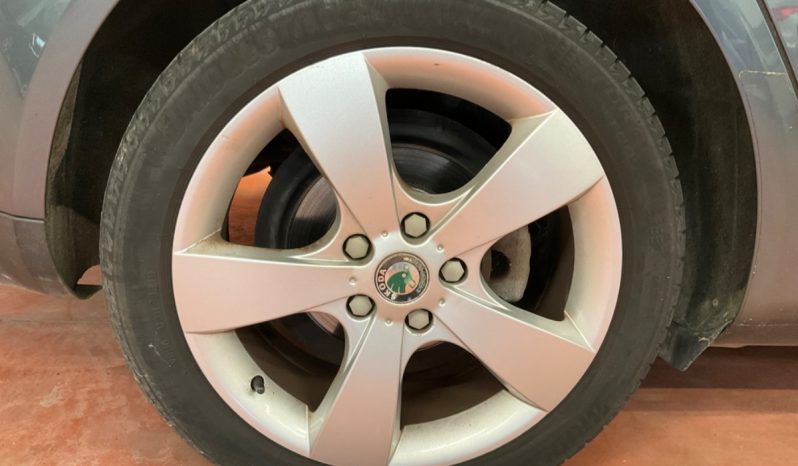 Skoda Octavia 2.0 TDI Elegance full