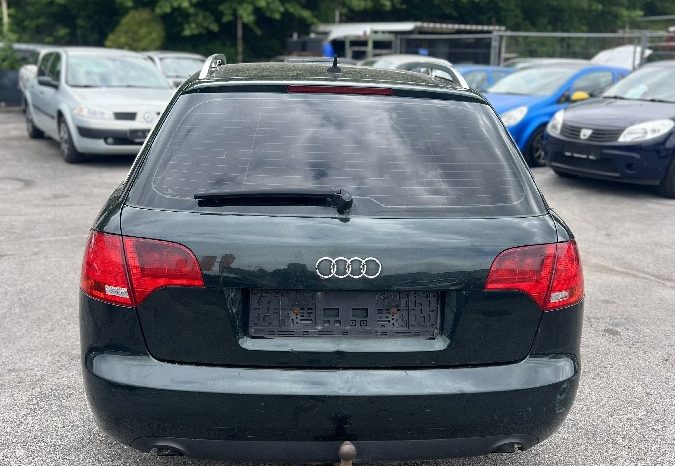 Audi A4 2.5 V6 TDI full