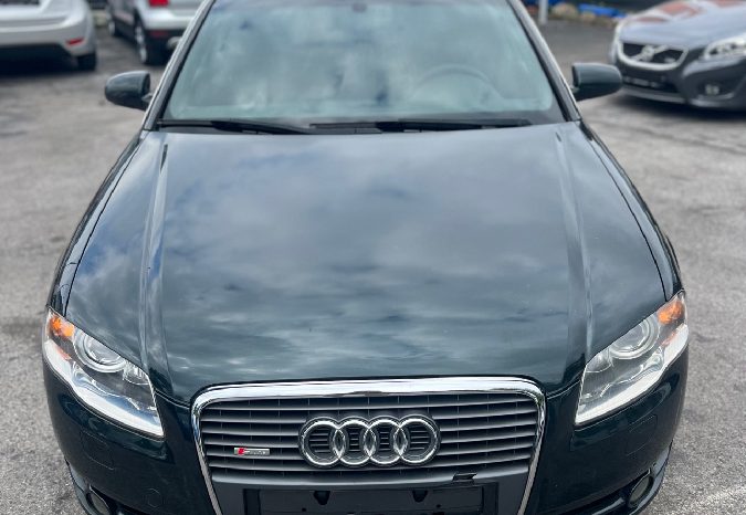 Audi A4 2.5 V6 TDI full