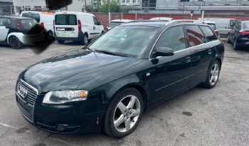 Audi A4 2.5 V6 TDI full