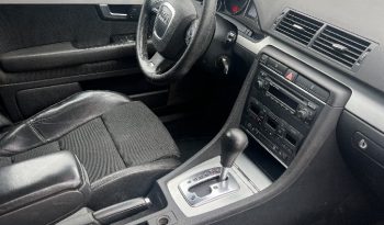 Audi A4 2.5 V6 TDI full