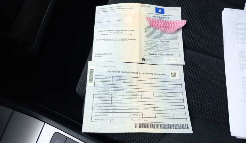 Volkswagen Passat B6 2.0 TDI Comfortline full