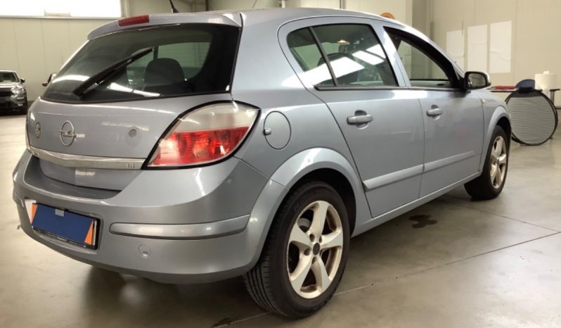 Opel Astra 1.8 Edition full