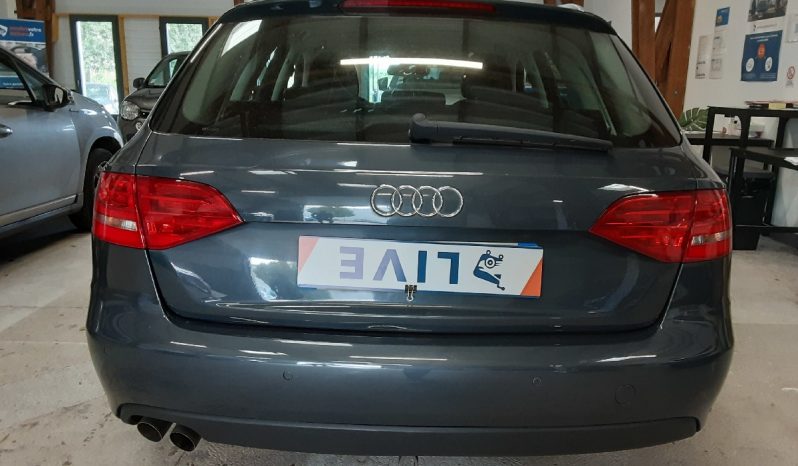 Audi A4 2.0 TDI Attraction full