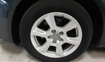 Audi A4 2.0 TDI Attraction full