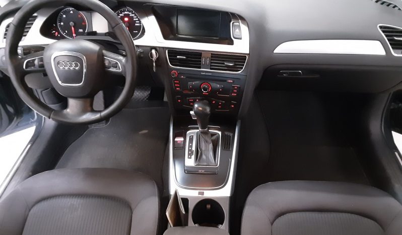 Audi A4 2.0 TDI Attraction full