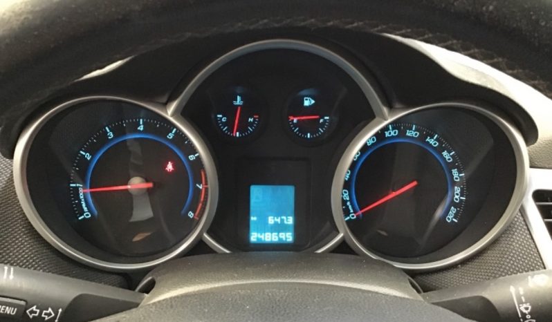 Chevrolet Cruze 1.6 LT full
