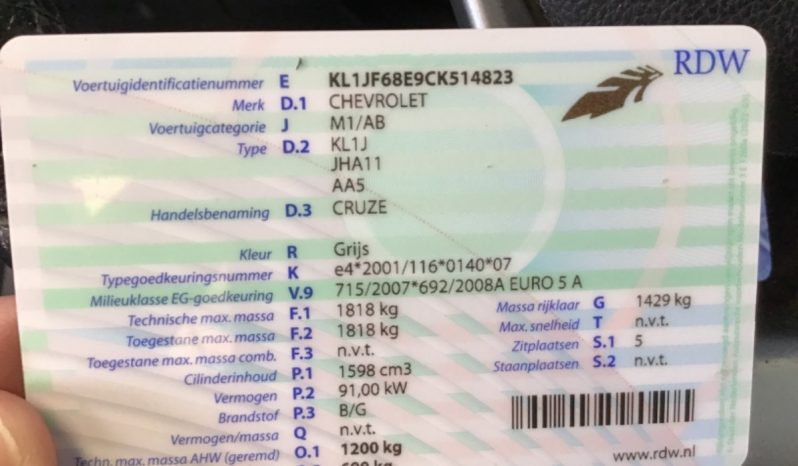 Chevrolet Cruze 1.6 LT full