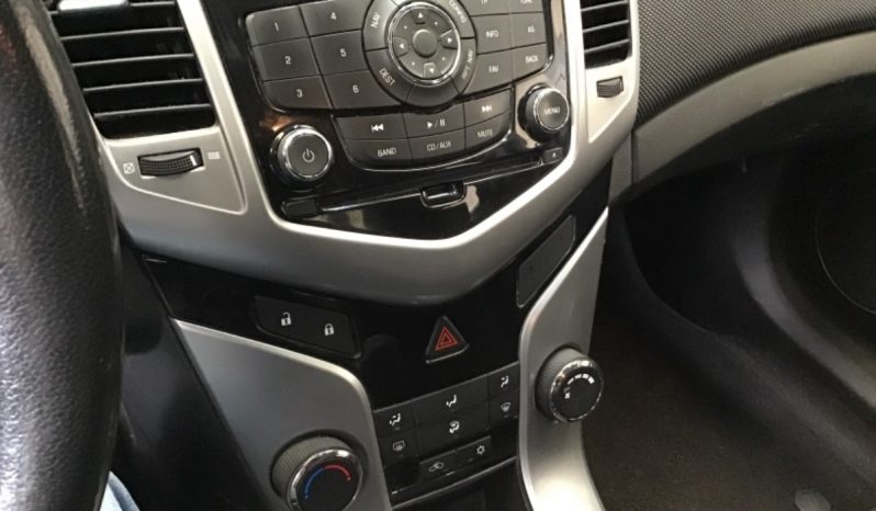 Chevrolet Cruze 1.6 LT full