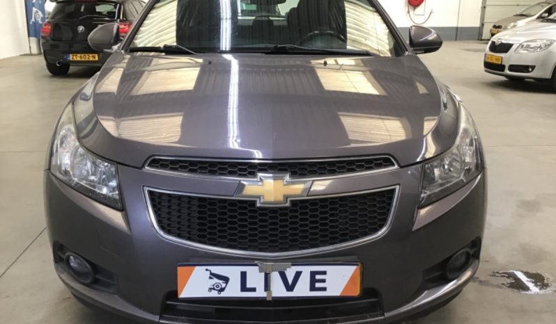 Chevrolet Cruze 1.6 LT full