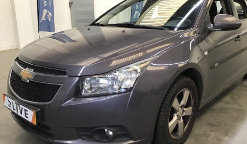Chevrolet Cruze 1.6 LT full
