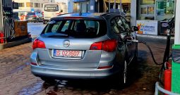 Opel Astra J