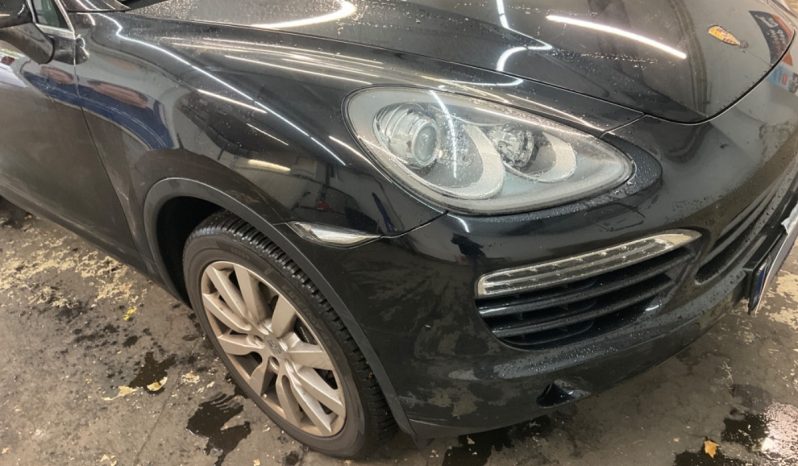 Porsche Cayenne Diesel full