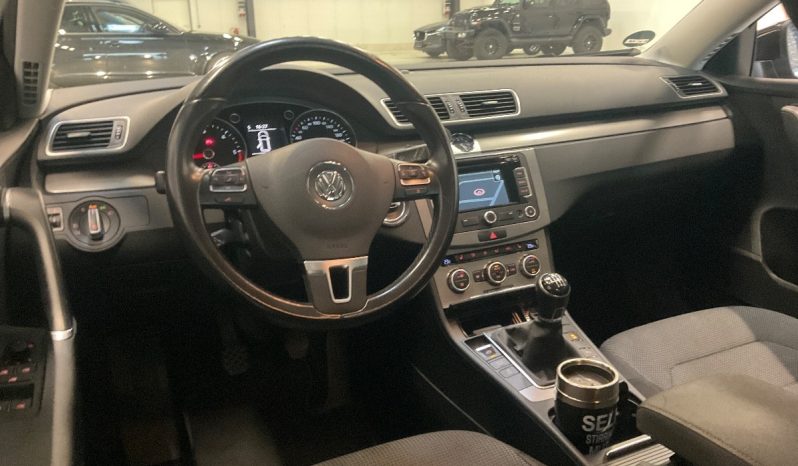 Volkswagen Passat 2.0 TDI Comfortline BlueMotion full