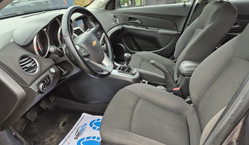 Chevrolet Cruze 1.6 LT
