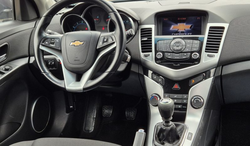 Chevrolet Cruze 1.6 LT