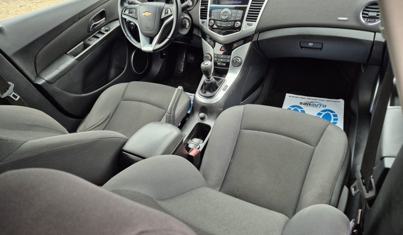 Chevrolet Cruze 1.6 LT