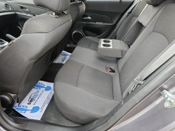 Chevrolet Cruze 1.6 LT full