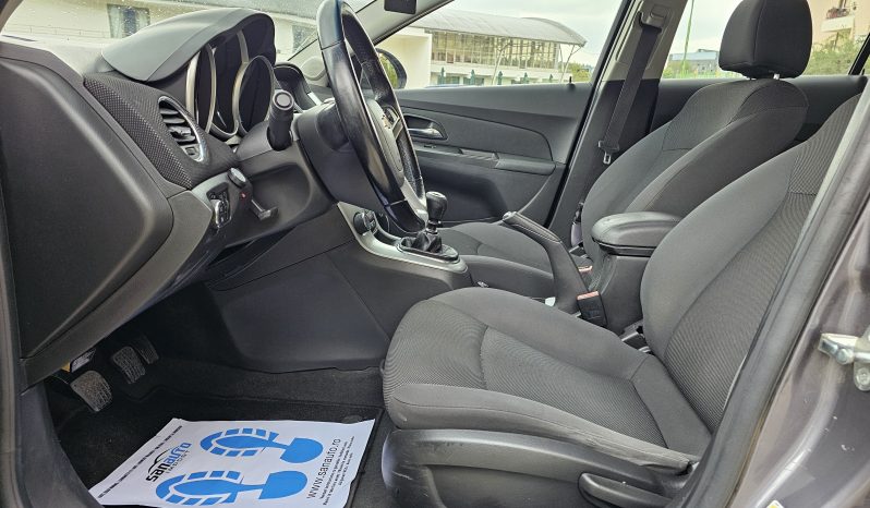 Chevrolet Cruze 1.6 LT