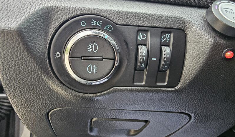 Chevrolet Cruze 1.6 LT