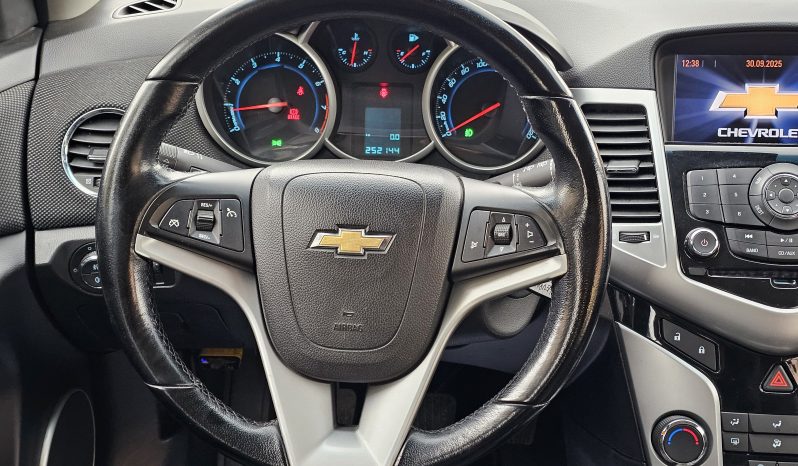 Chevrolet Cruze 1.6 LT