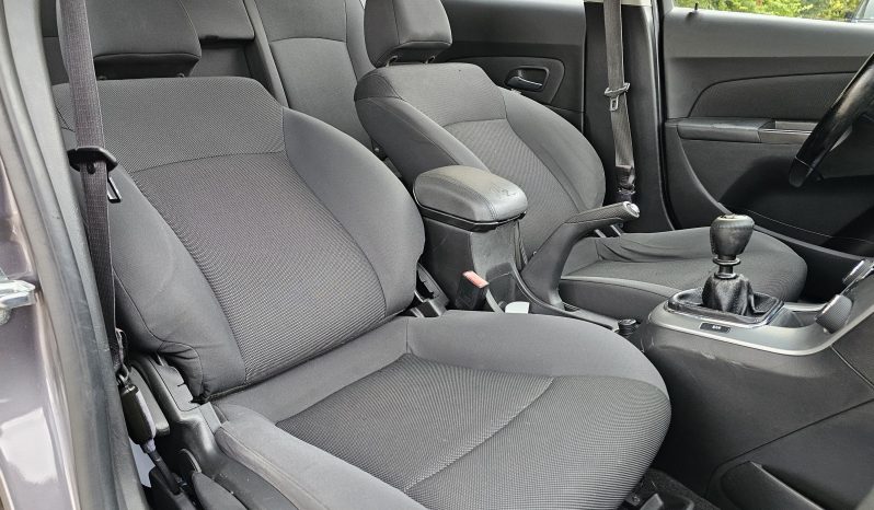 Chevrolet Cruze 1.6 LT