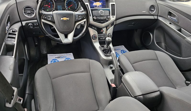 Chevrolet Cruze 1.6 LT