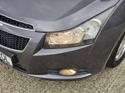 Chevrolet Cruze 1.6 LT full