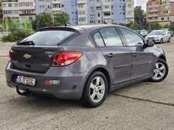 Chevrolet Cruze 1.6 LT