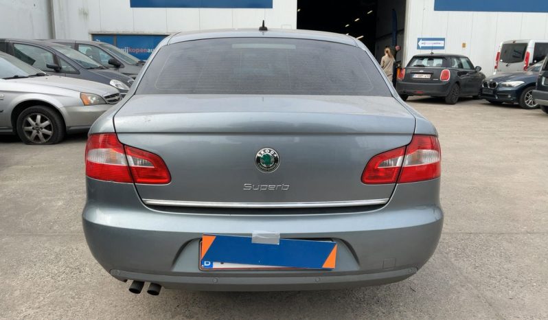 Skoda Superb 1.6 TDI Ambition full