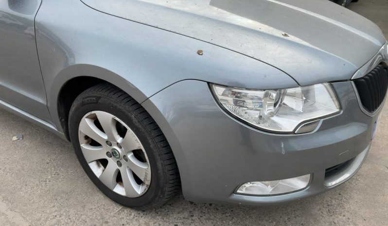 Skoda Superb 1.6 TDI Ambition full