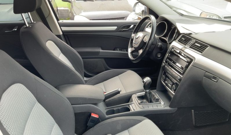 Skoda Superb 1.6 TDI Ambition full