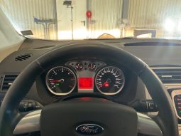 Ford Kuga 2.0 TDCi Titanium full
