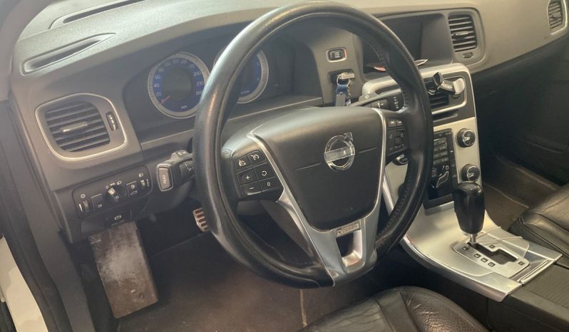 Volvo S60 2.0 D4 R-Design full