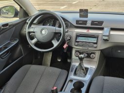 Volkswagen Passat B6 2.0 TDI full