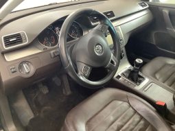 Volkswagen Passat 2.0 TDI Comfortline BlueMotion full