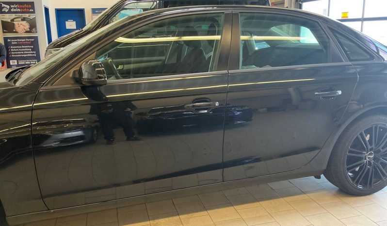 Audi A4 2.0 TDI Attraction