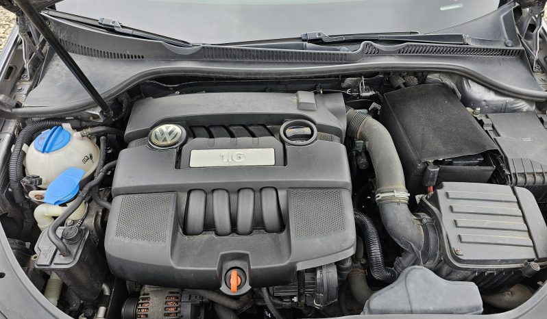 Volkswagen Golf V 1.6 MPI United