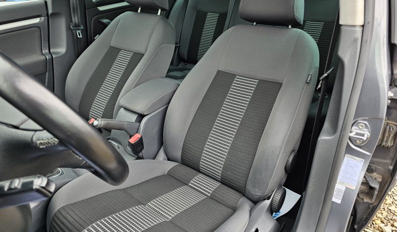 Volkswagen Golf V 1.6 MPI United