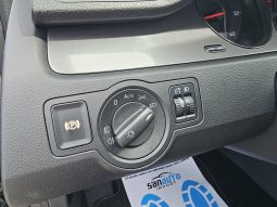 Volkswagen Passat B6 1.9 TDI BlueMotion full