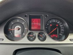 Volkswagen Passat B6 1.9 TDI BlueMotion full