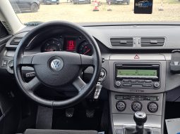Volkswagen Passat B6 1.9 TDI BlueMotion full
