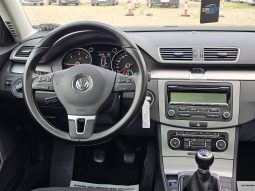 Volkswagen Passat 2.0 TDI Comfortline BlueMotion full