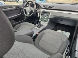 Volkswagen Passat 2.0 TDI Comfortline BlueMotion full