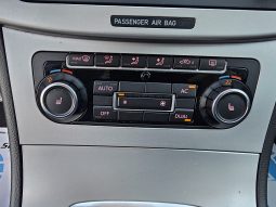 Volkswagen Passat B6 1.6 TDI full